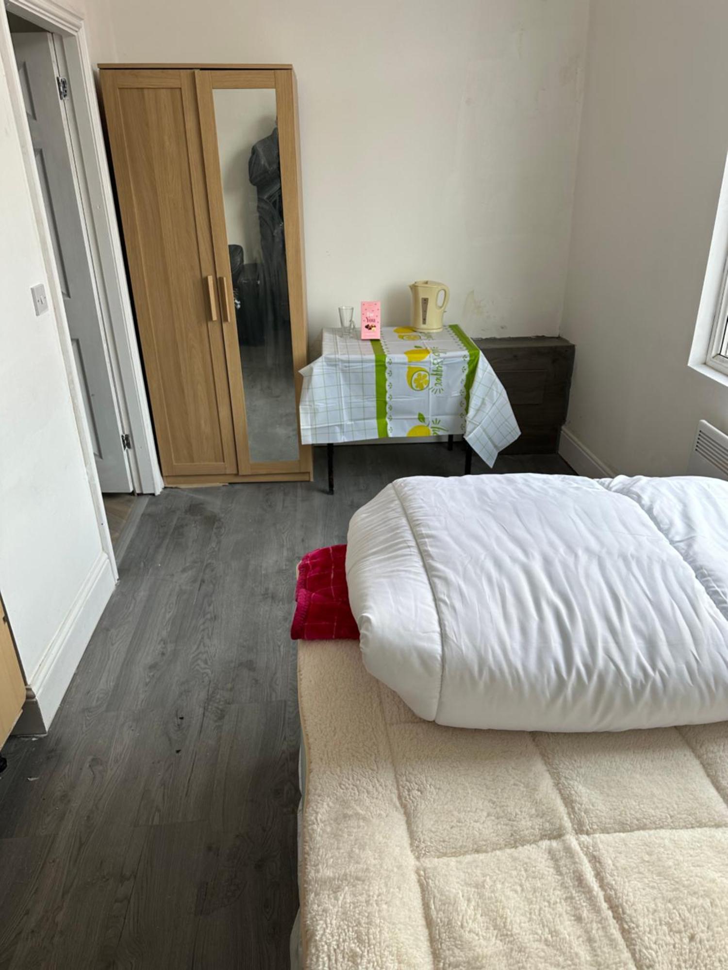 30 County Road Guest house *